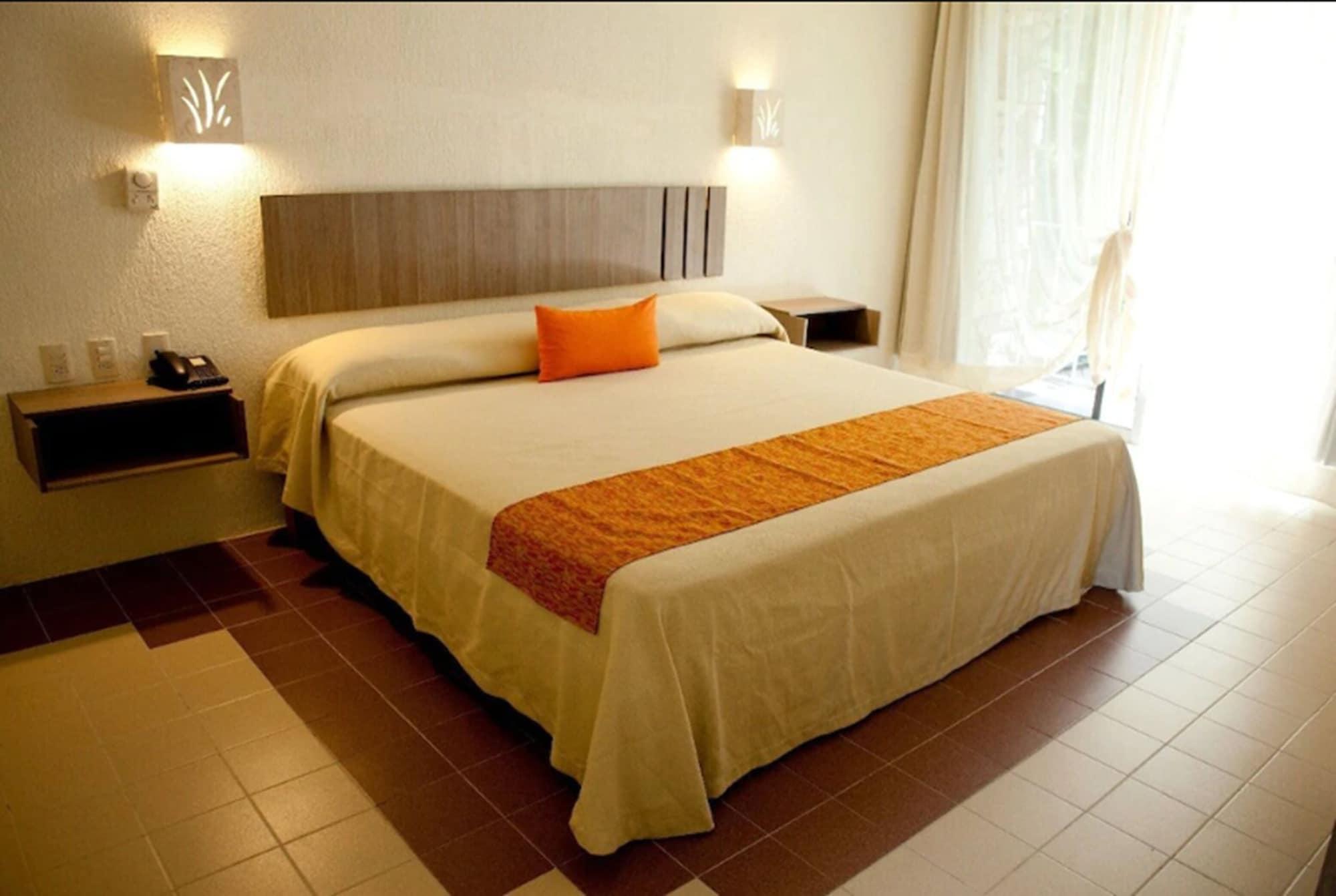 Hotel Plaza Palenque Luaran gambar