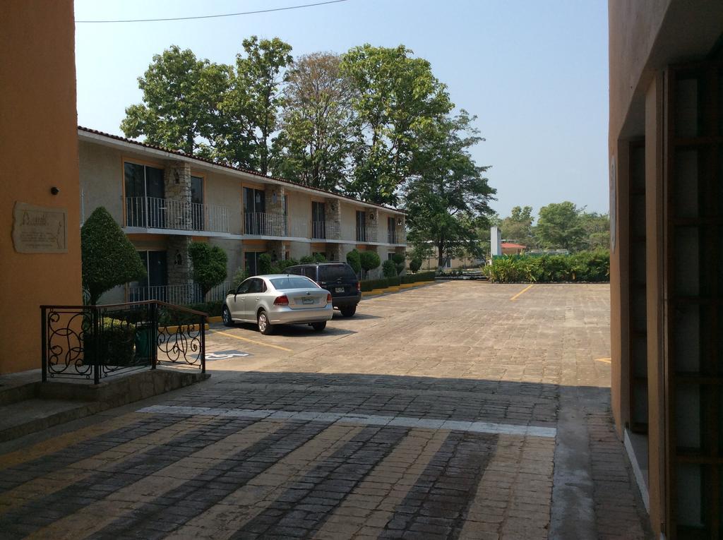 Hotel Plaza Palenque Luaran gambar