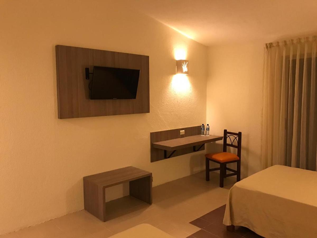 Hotel Plaza Palenque Luaran gambar